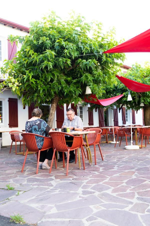 Hotel Juantorena Saint-Etienne-de-Baigorry Ngoại thất bức ảnh