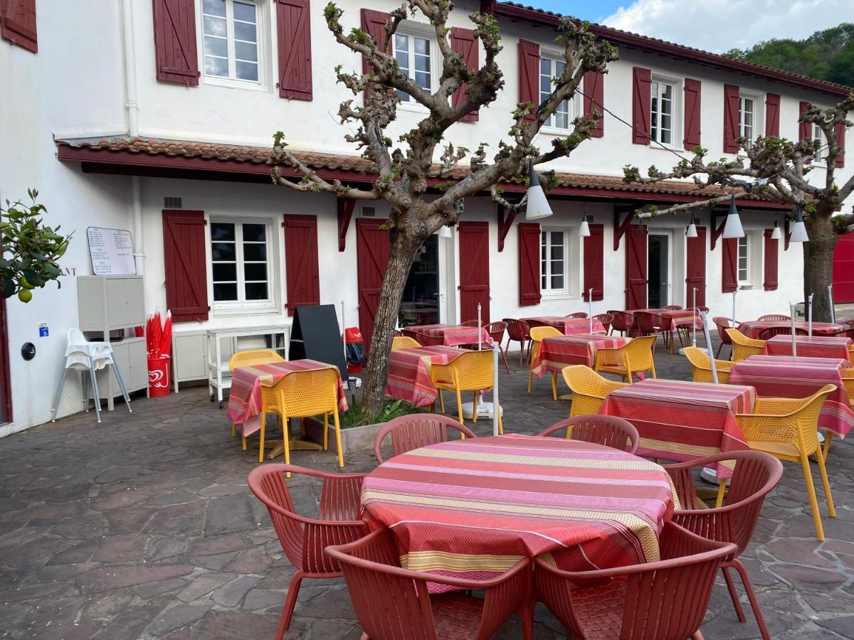 Hotel Juantorena Saint-Etienne-de-Baigorry Ngoại thất bức ảnh