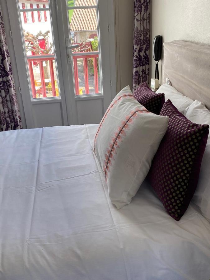 Hotel Juantorena Saint-Etienne-de-Baigorry Ngoại thất bức ảnh
